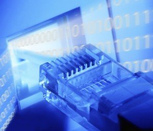 leasedline-ethernet-n-binary-istock000009936460-cropped-500x429-300x257