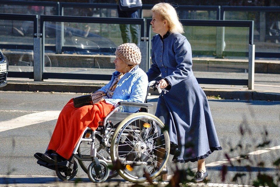 7 Ways to Care for Older Women