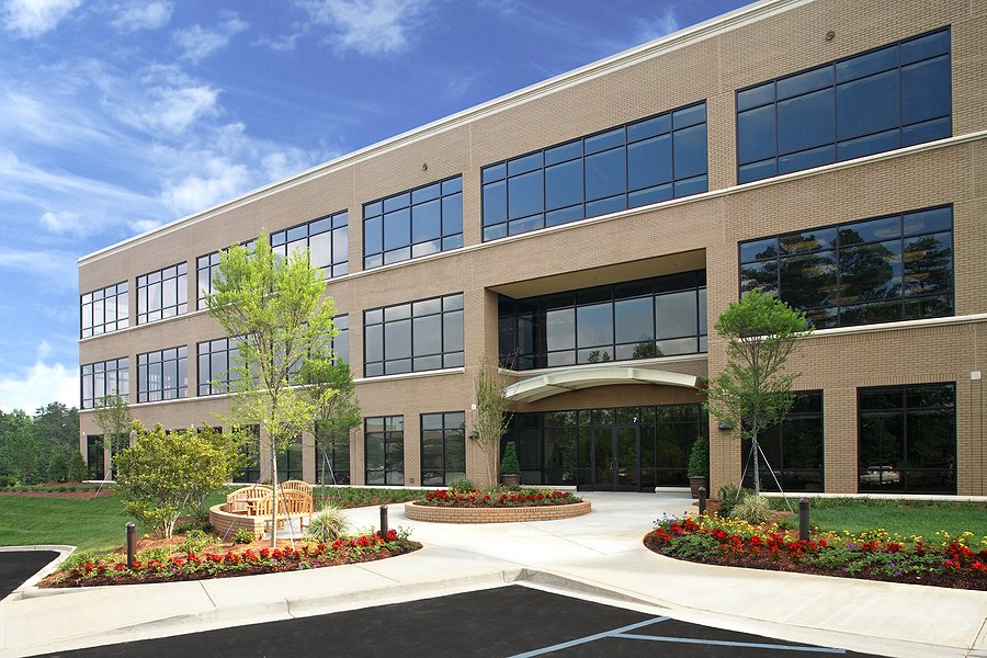 Increase The Value Of Your Commercial Building’s Landscape With These 5 Ways