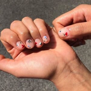 Dainty florals nails