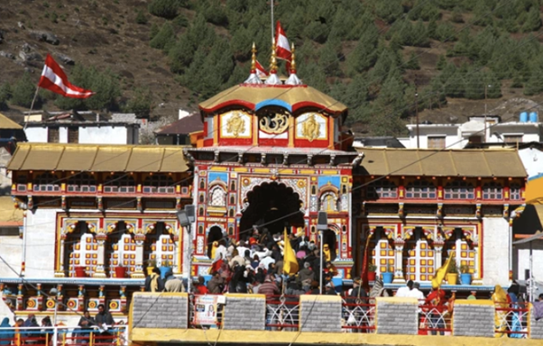 Char Dham Yatra 2025: Helicopter or Road – Which One to Choose?